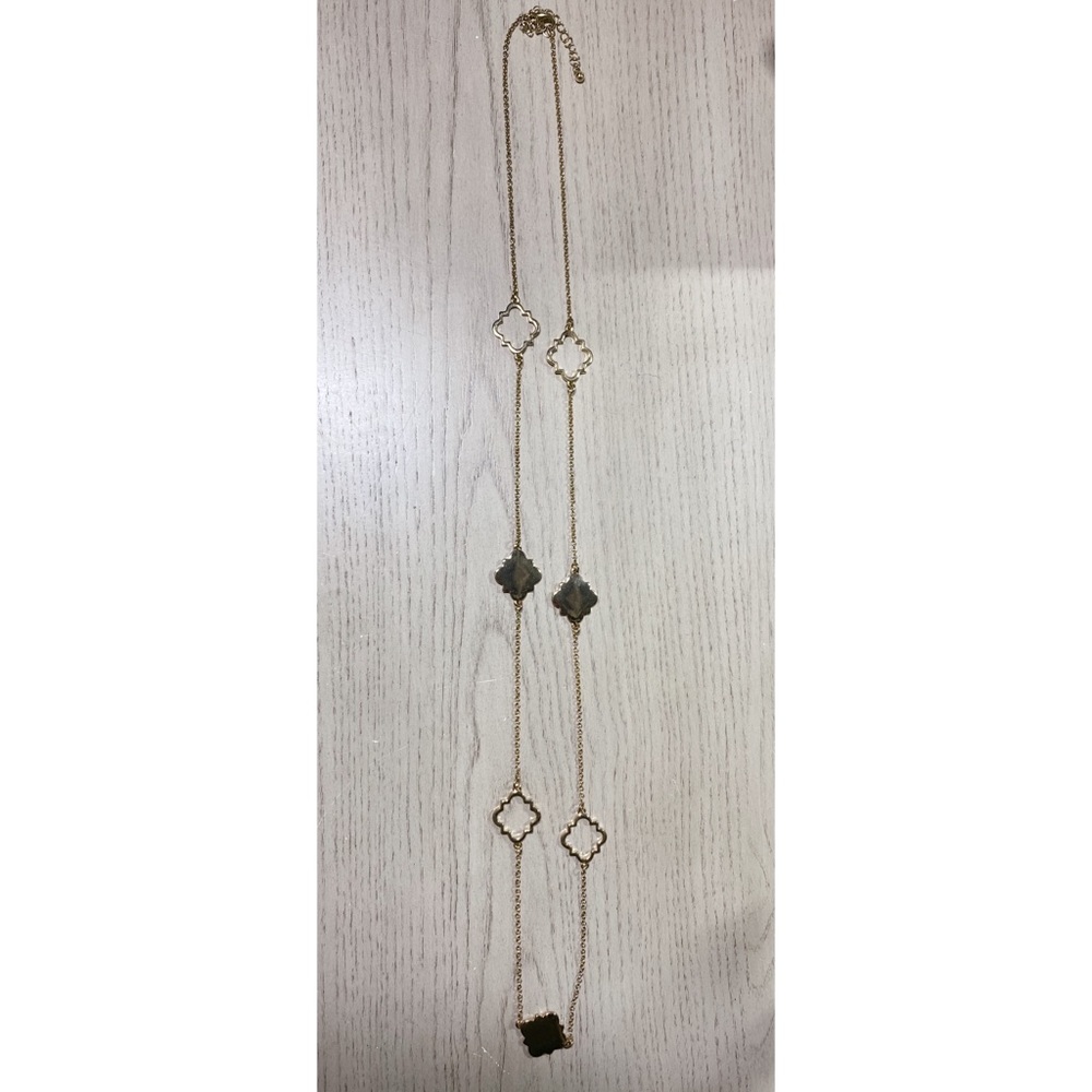 NWOT Gold sautoir necklace